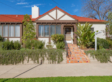 Vacation cottage entrance