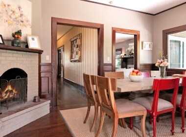 1323 - dining room with fireplace