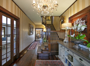 1323 - entry foyer