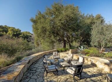 Q-common-area-outdoor-relaxation-spaces